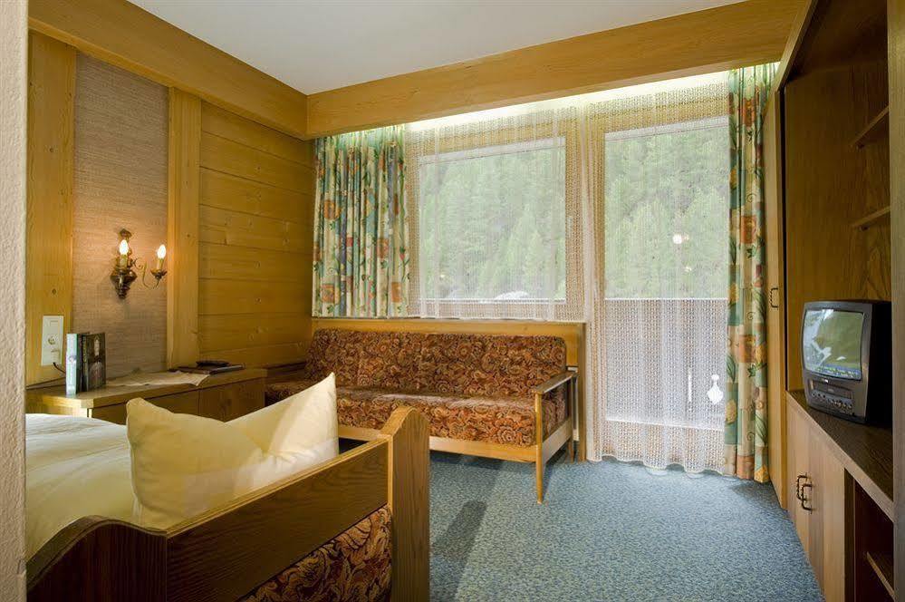 Hotel Neue Post Solden Exterior photo